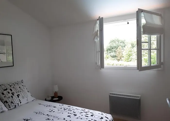 Habitación en casa particular Maison Ruisseau L'eau Blanche Léognan